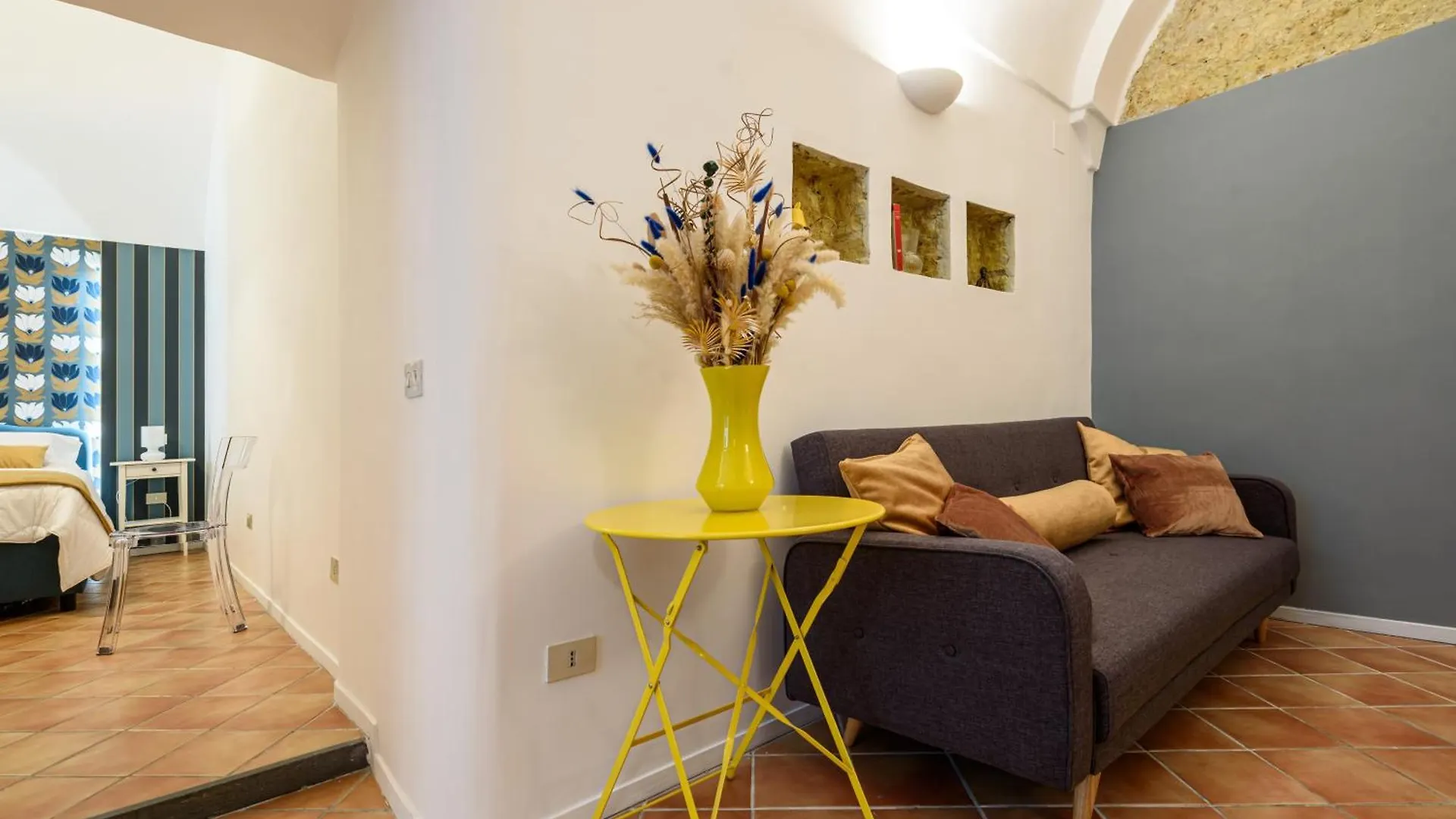 A Casa Di Ersi - Dimore Partenopee Napoli 0*,